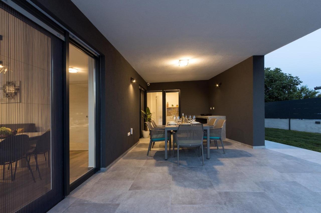Modern 3-Bedroom Villa With A Private Pool Pula Dış mekan fotoğraf